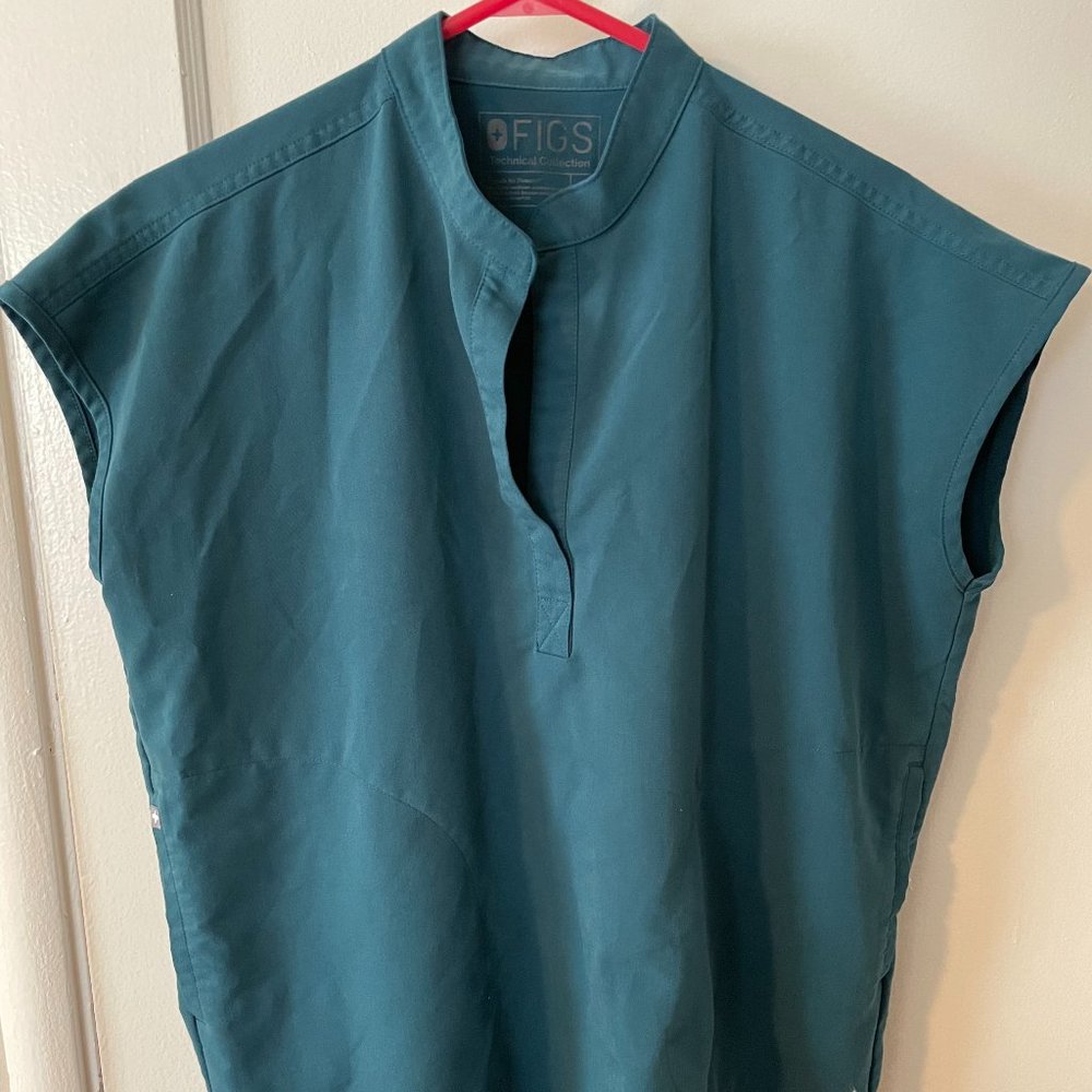 Figs Caribbean Blue Rafaela Scrub Top